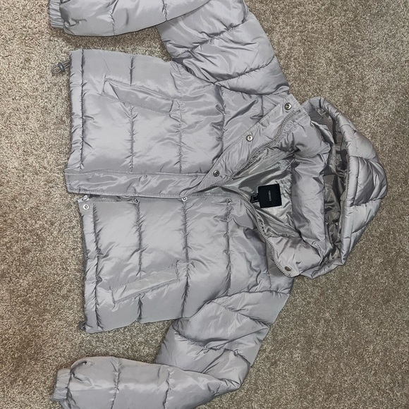 Silver Puffer Jacket - Picture 1 of 1